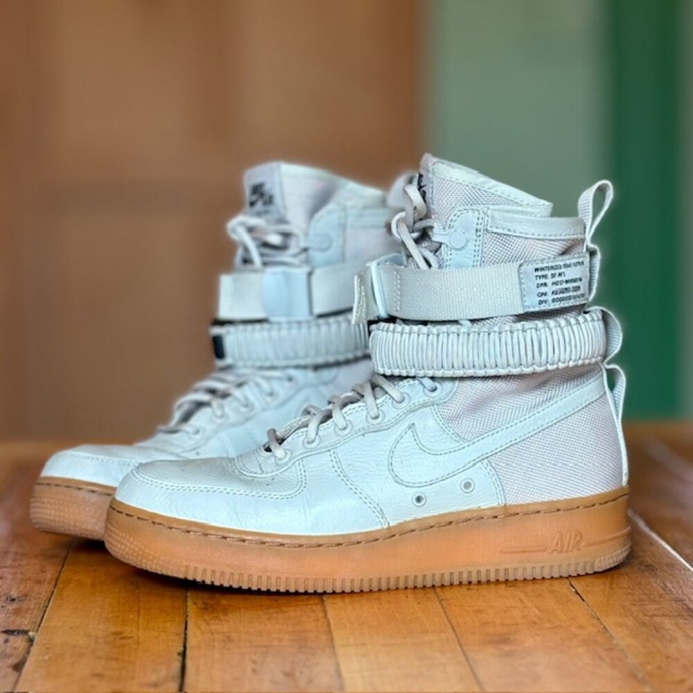 Nike Air Force 1 SF High Sole, Bone color Women's size 8.5, Men's size 7
